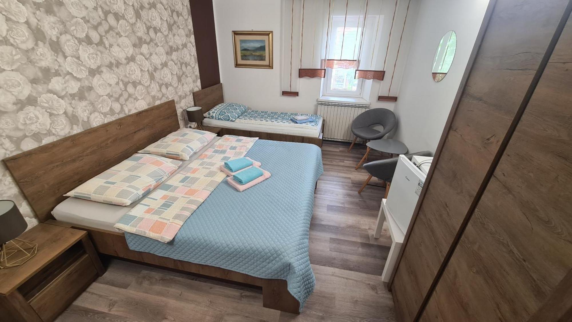 Brne Rooms Postojna Exterior foto